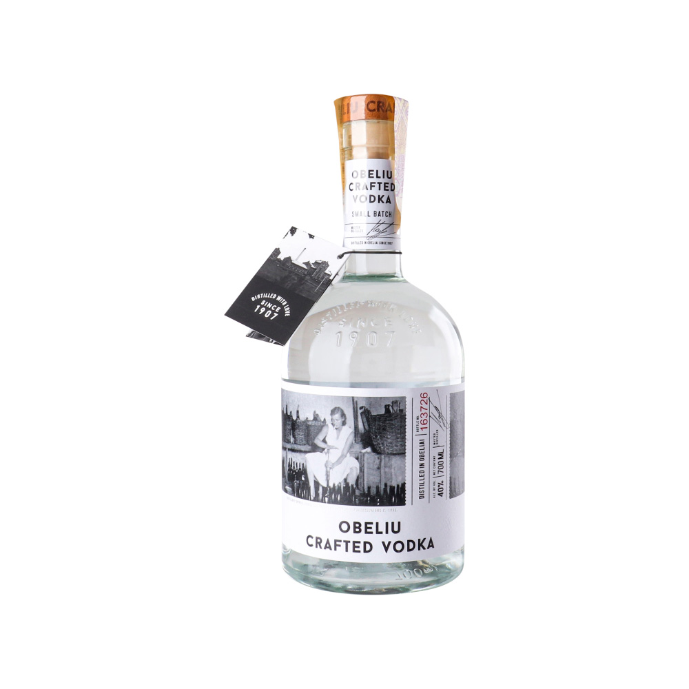 Водка Vilniaus Degtine Obeliu Crafted Vodka 0.7л 40%