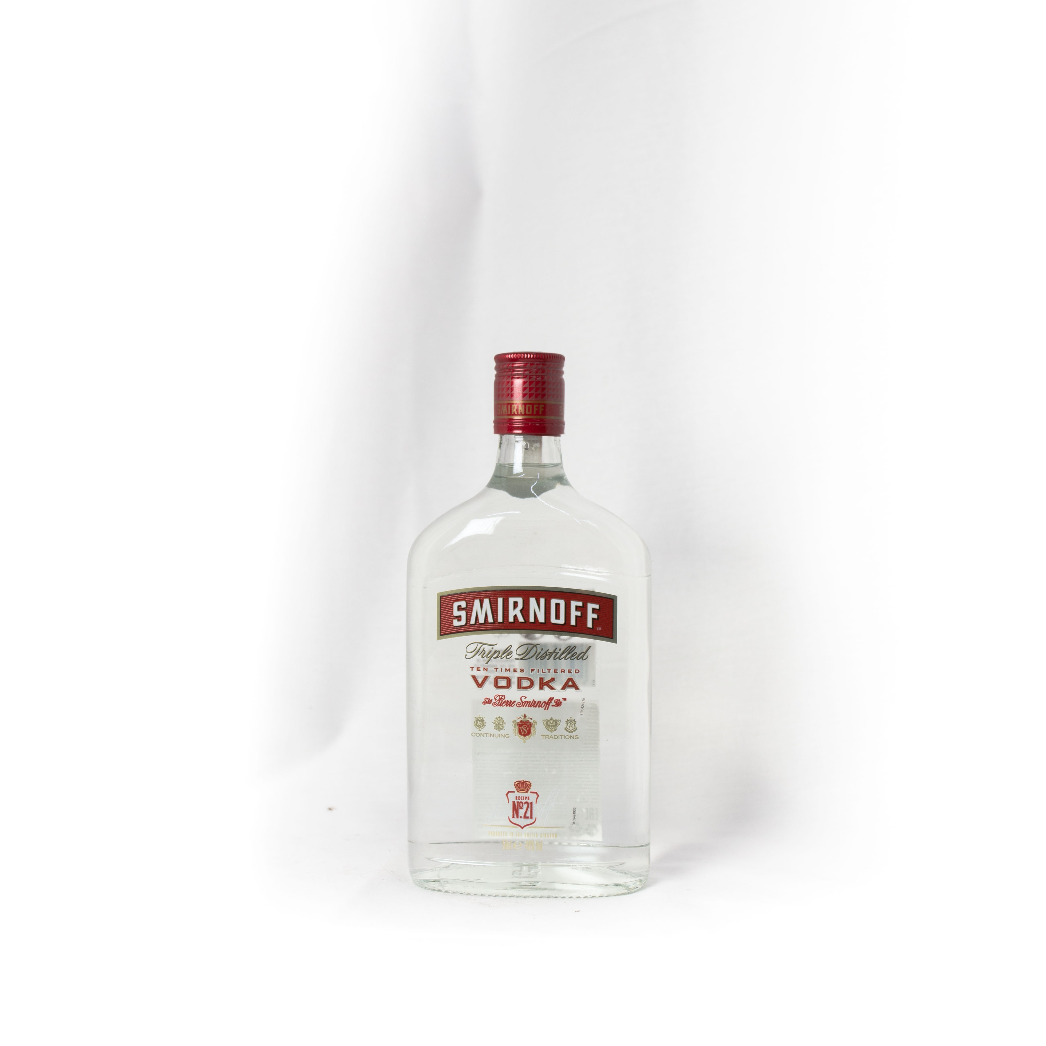 Водка Smirnoff Red 0.50L